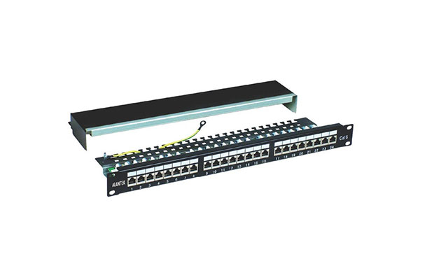 Alantek Cat5e UTP Patch Panel 24 Ports ​(302-201001-2400) - 1