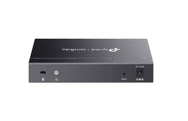 TP-Link ES208G Omada 8-Port Gigabit Easy Managed Switch - 3