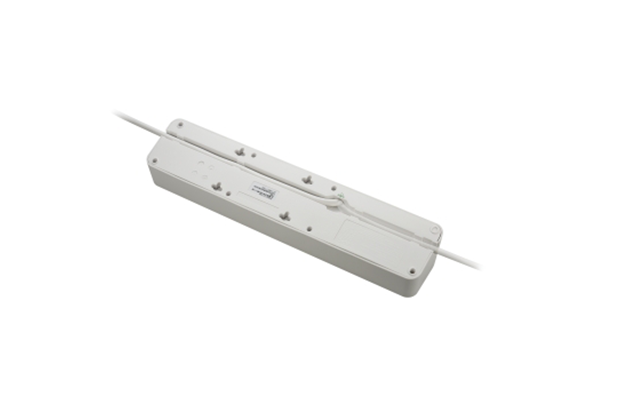 APC Home/Office SurgeArrest 5 NEMA outlets 3 Meter Cord 230V (PM53-VN)