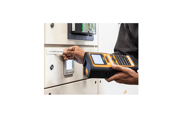 Brother PT-E560BTVP Bluetooth Label Printer (Tape: up to 12mm labels), Up to 30 mm/sec (1Yr) - 3