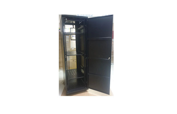 Diamond Rack 42U Glass 600Wx960Dx2000H (Glass Doors) - 2
